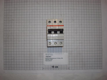 Circuit breaker 3 pole 25A