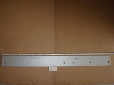 Spacer plate for safetyy trough P/M 12-15 Crossline