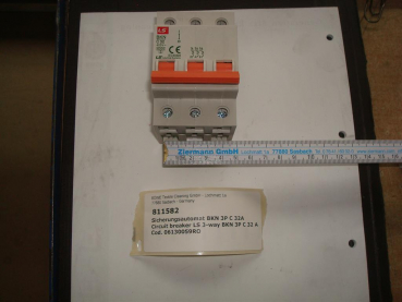 Circuit breaker,3-pole,32A,BKN C32 3P