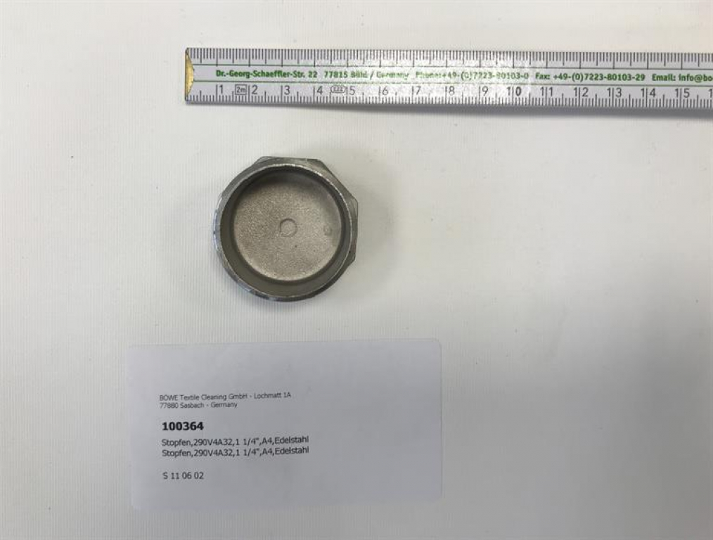 Plug,290V4A32,1 1/4",A4,stainless steel