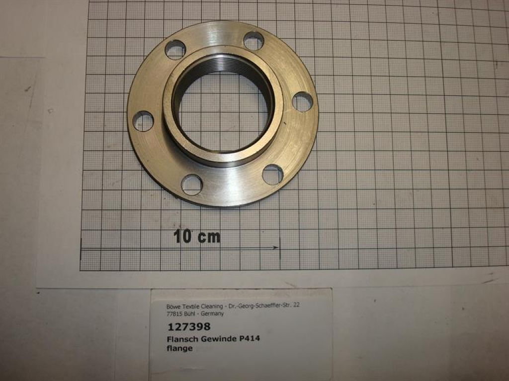 Threaded flange for heating element distillation