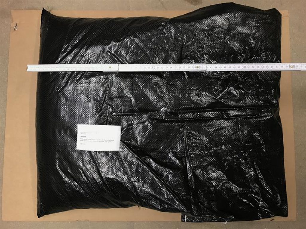 BÖWE special activated carbon for slimsorba, bag of 6 kg ( 2 bags x 3 kg)